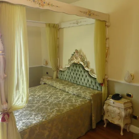 Hotel Confine Cola (Verona)