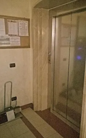 康费内酒店 3* 可乐