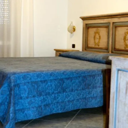 Hotell Confine 3*