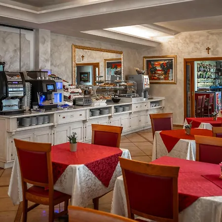 Hotel Confine