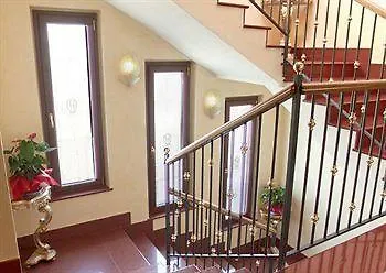 Confine Hotel Cola (Verona)